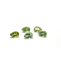 Tourmaline Bright Green Pear 6x4