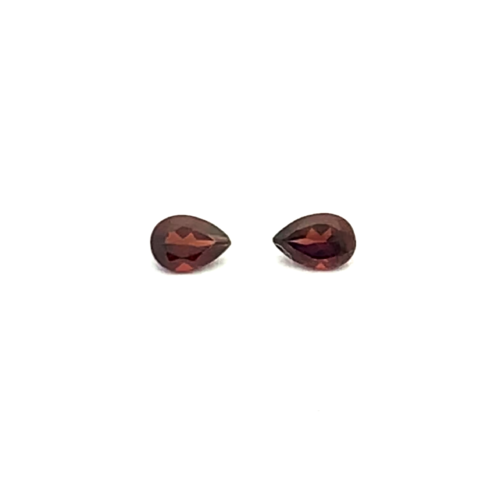 Garnet Pear Stone 7x5mm