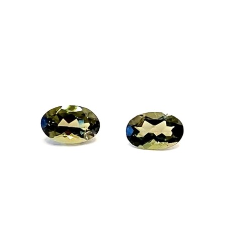 Tourmaline Vivid Green Yellow Ov 6x4
