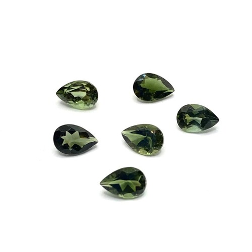Tourmaline Mid Green Pear 6x4